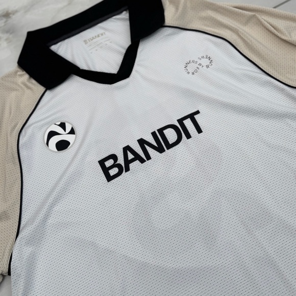Bandit Running 2022 Unisex Lightweight Micromesh LS Soccer Jersey Replica Shirt - Picture 4 of 7